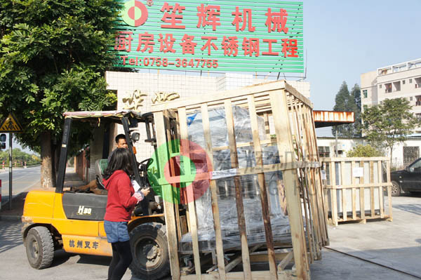 笙輝公司為江蘇WCT公司配套大型中央廚房設備