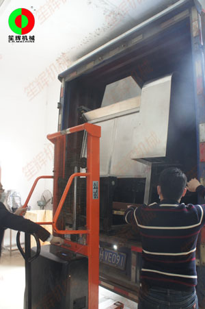 客戶定制非標(biāo)油炸機(jī)測(cè)試完成順利出貨!