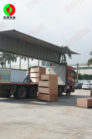 因海外疫情關(guān)系，積壓占倉的出口設(shè)備第一批次發(fā)貨裝車！