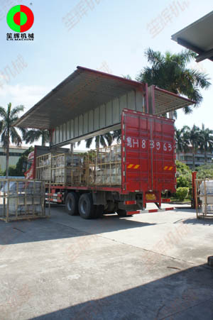 客戶四套渦流洗菜機(jī)組順利完工裝車出貨！