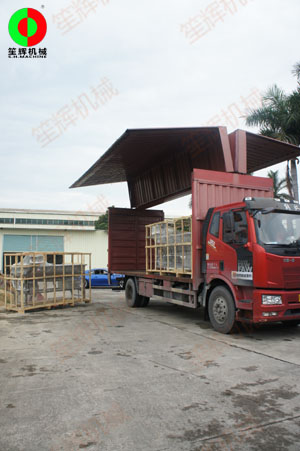 多套蔬果洗菜機(jī)組按客交期準(zhǔn)時(shí)裝車出貨!